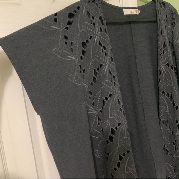 4 Love And Liberty cotton fringe cardigan - Picture 3 of 10